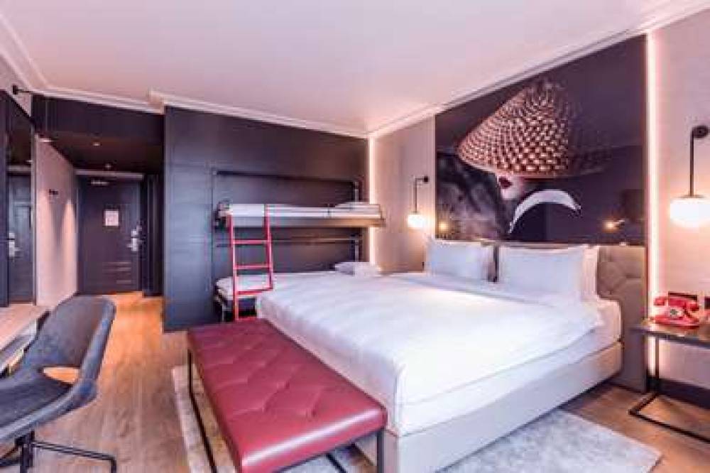RADISSON RED LONDON HEATHROW 6