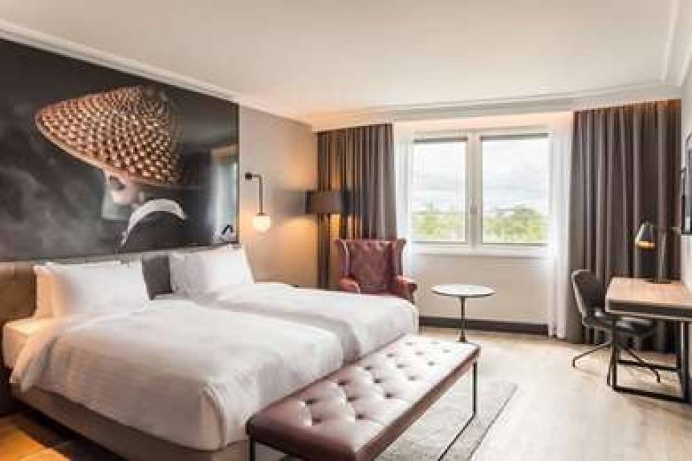 RADISSON RED LONDON HEATHROW 4