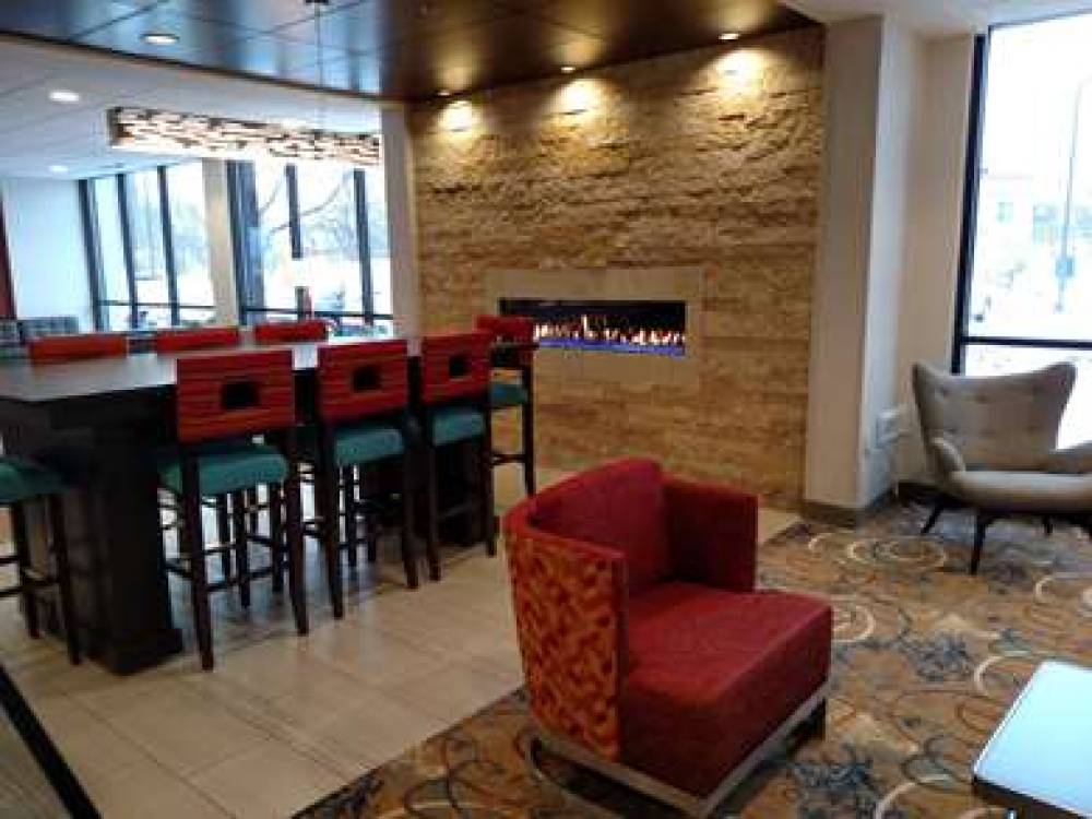 RADISSON HOTEL ST PAUL DOWNTOWN 8