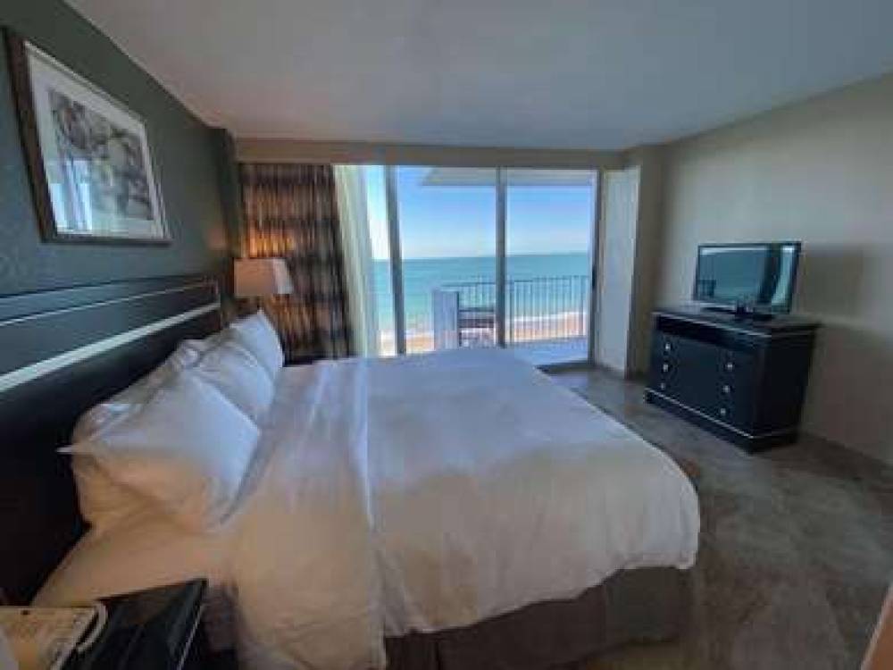 RADISSON SUITE HOTEL OCEANFRONT 1
