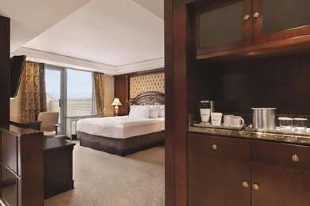 RADISSON HOTEL TORONTO AIRPORT WEST 3
