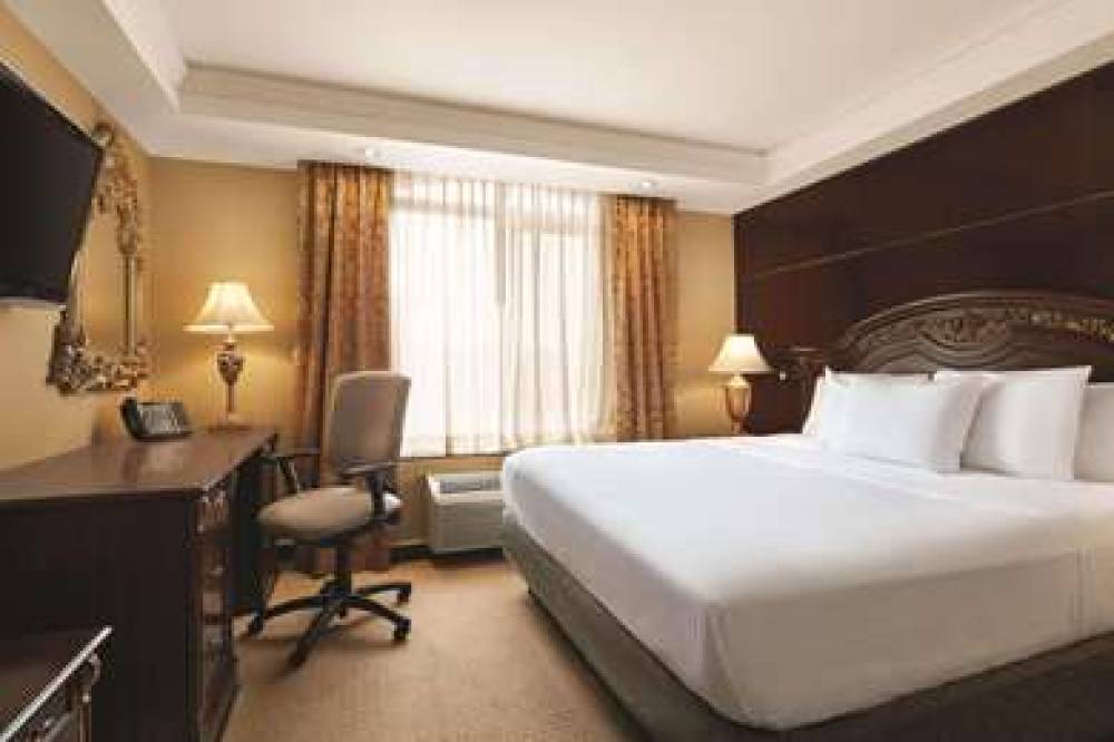 RADISSON HOTEL TORONTO AIRPORT WEST 1