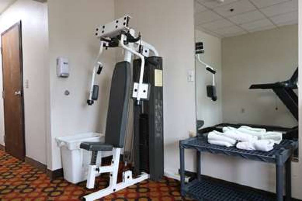 Ramada Bolingbrook 4