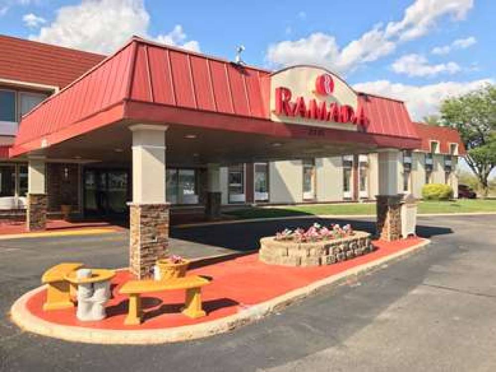 RAMADA BY WYNDHAM ALBERT LEA 2