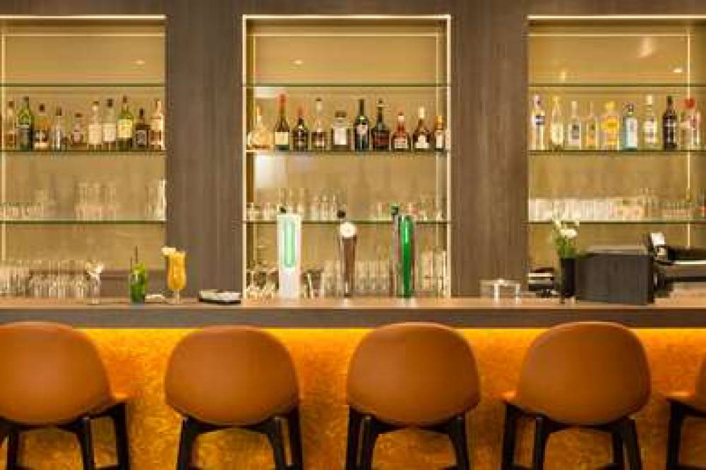 RAMADA BY WYNDHAM AMSTERDAM AIRPORT 3