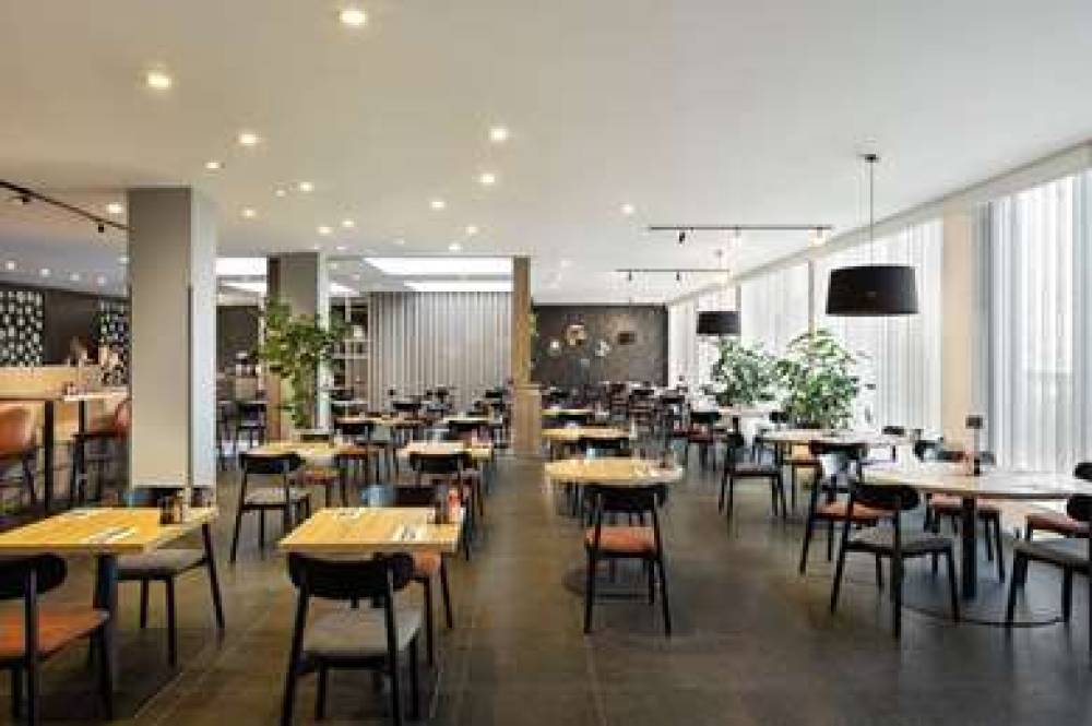 RAMADA BY WYNDHAM AMSTERDAM AIRPORT 8
