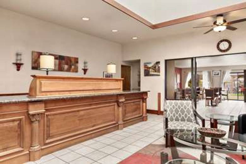 RAMADA BY WYNDHAM ARCATA 4
