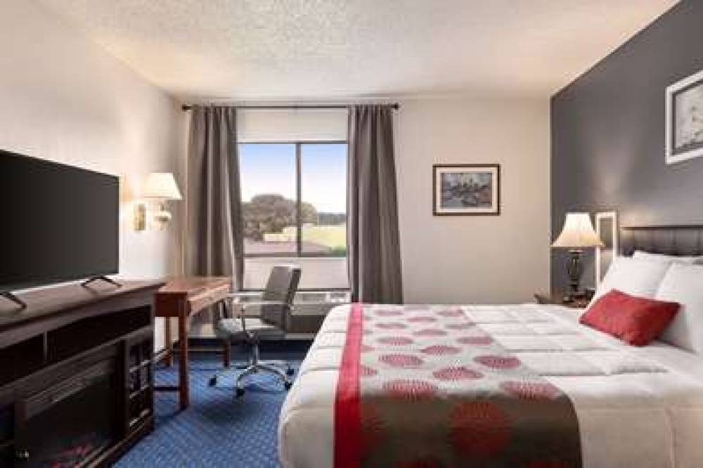 RAMADA BY WYNDHAM ARCATA 9