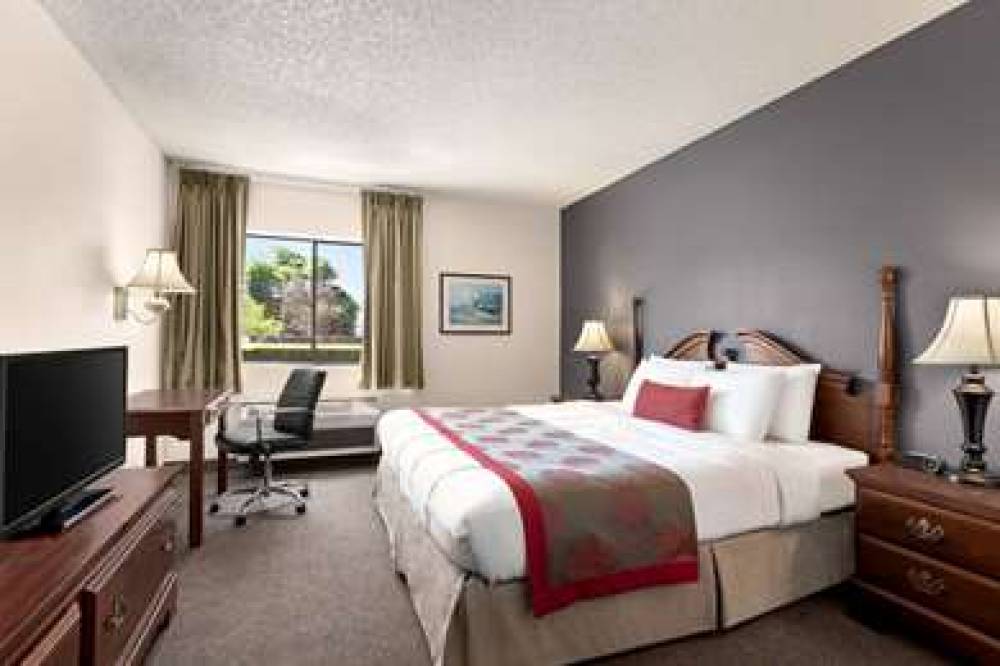 RAMADA BY WYNDHAM ARCATA 8