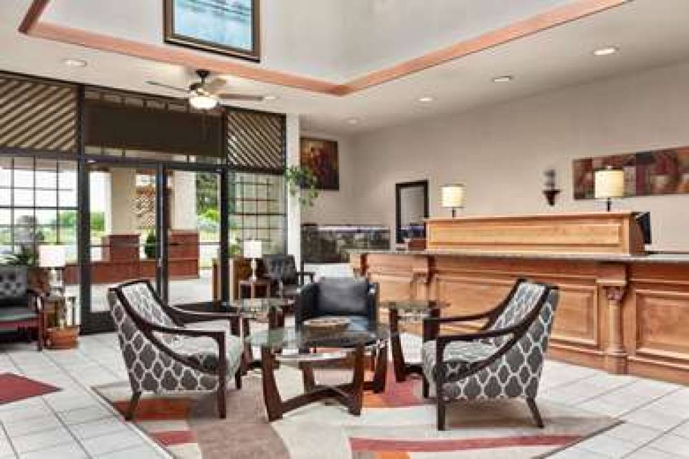 RAMADA BY WYNDHAM ARCATA 3