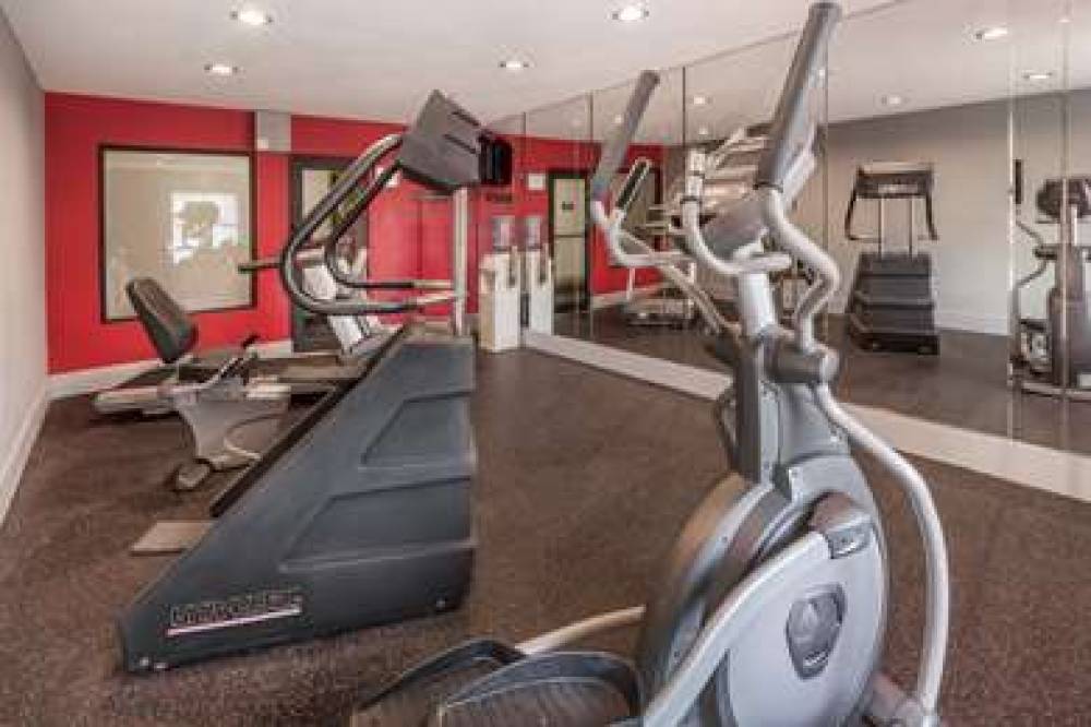 Ramada By Wyndham Canton/Hall Of Fame 4
