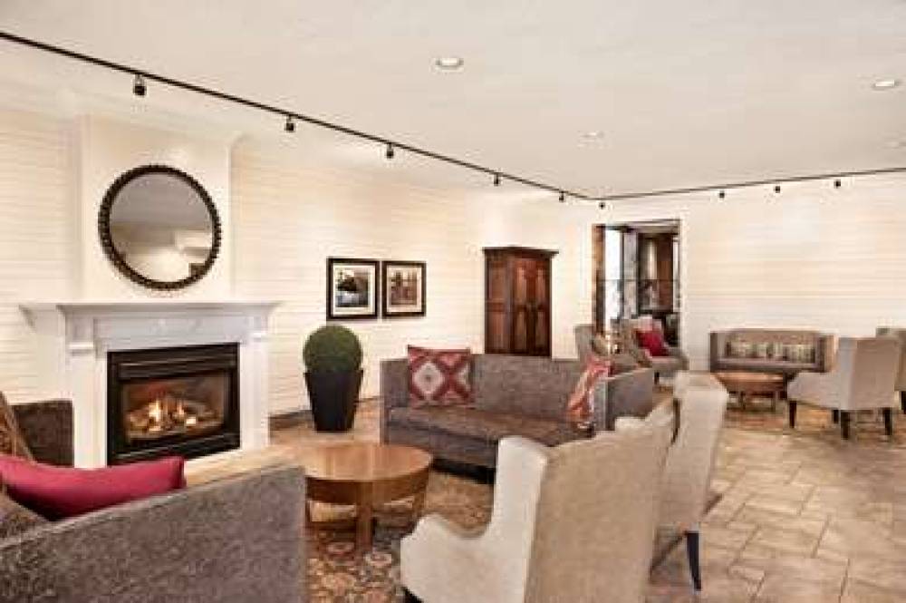 Ramada By Wyndham Cornwall 5