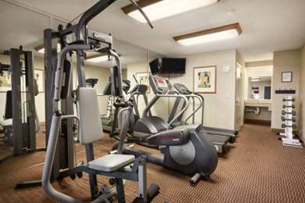 Ramada By Wyndham Costa Mesa/Newport Beach 5