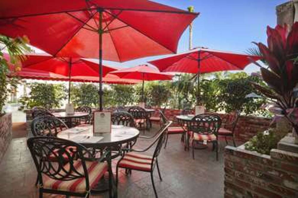 Ramada By Wyndham Costa Mesa/Newport Beach 1