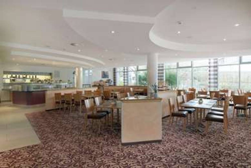 RAMADA BY WYNDHAM DRESDEN 9