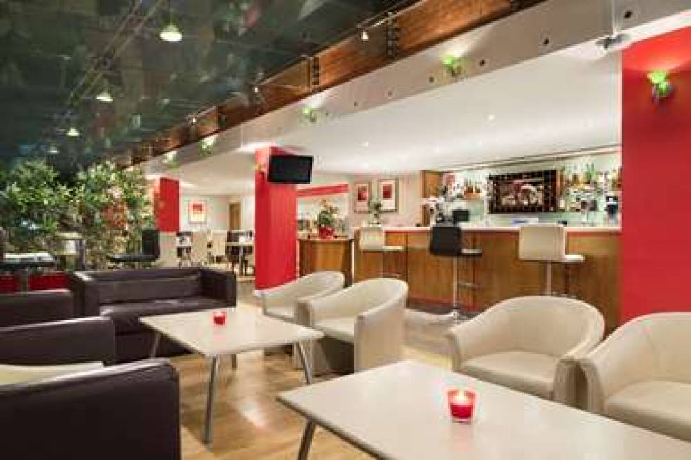 RAMADA BY WYNDHAM HOUNSLOW - HEATHR 3
