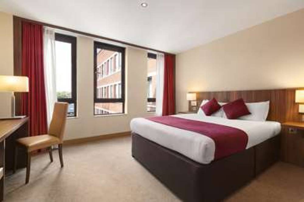 RAMADA BY WYNDHAM HOUNSLOW - HEATHR 10