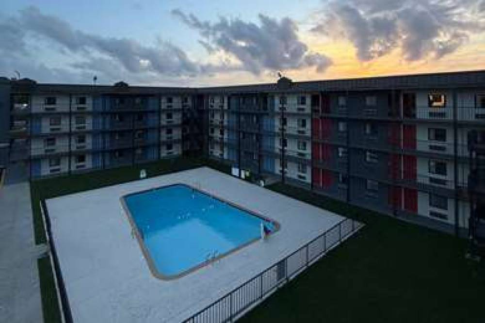 RAMADA BY WYNDHAM KENNER/NEW ORLEAN 1