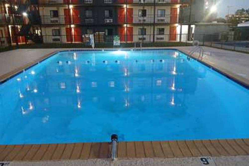 RAMADA BY WYNDHAM KENNER/NEW ORLEAN 2