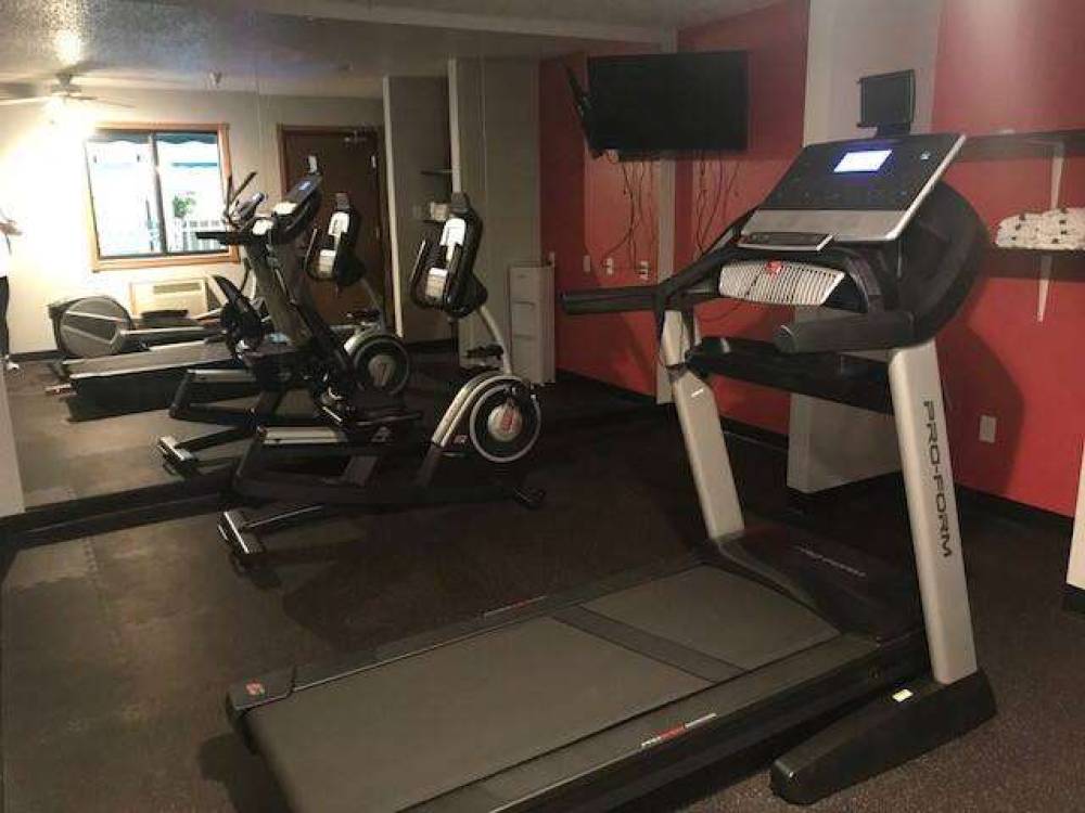 RAMADA BY WYNDHAM, KEYSTONE NEAR MT 5