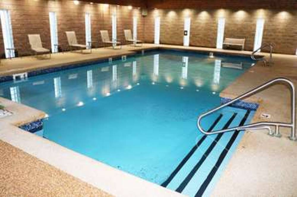 Ramada By Wyndham Lewiston Hotel & Conference Center 3