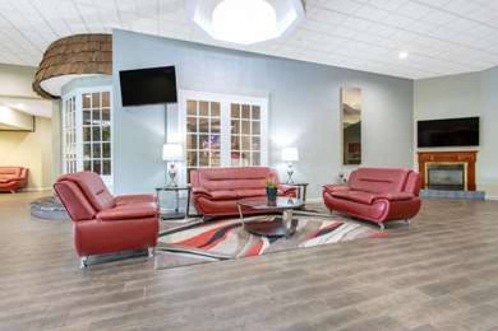 Ramada By Wyndham Lewiston Hotel & Conference Center 5