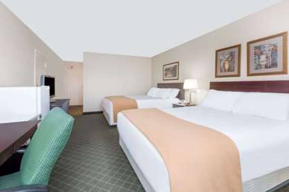 Ramada By Wyndham London 7