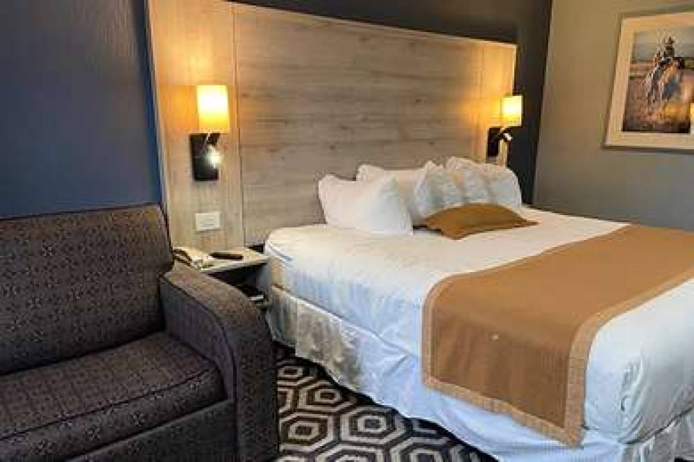 RAMADA BY WYNDHAM MEDICINE HAT 5