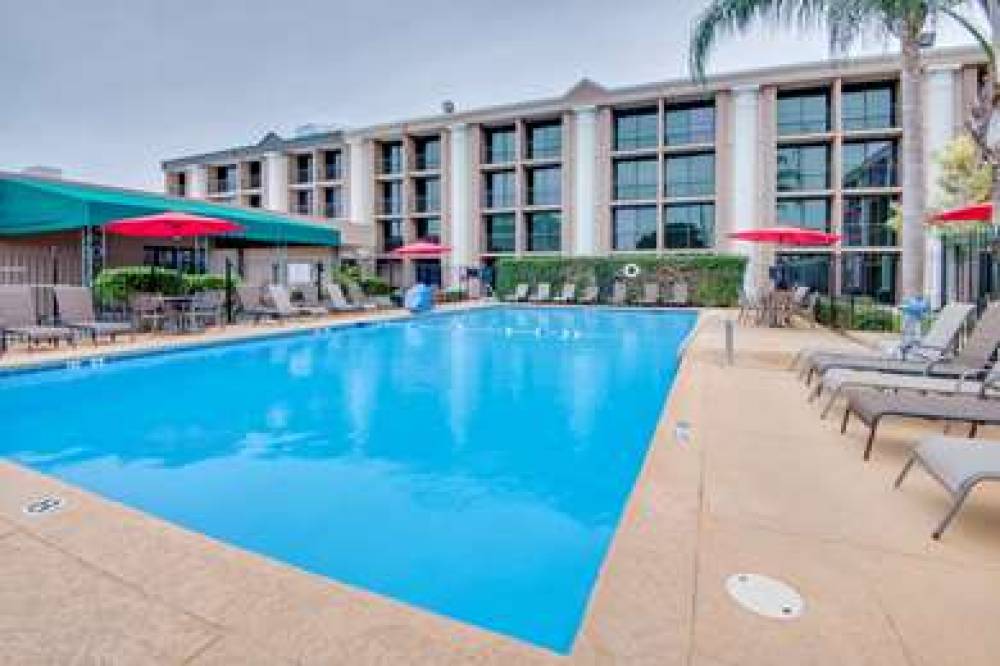 RAMADA BY WYNDHAM, METAIRIE NEW ORL 3