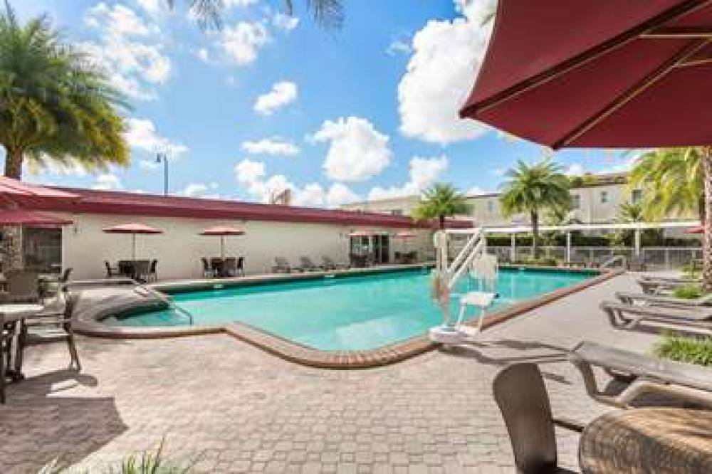 RAMADA BY WYNDHAM, MIAMI SPRINGS/MI 4