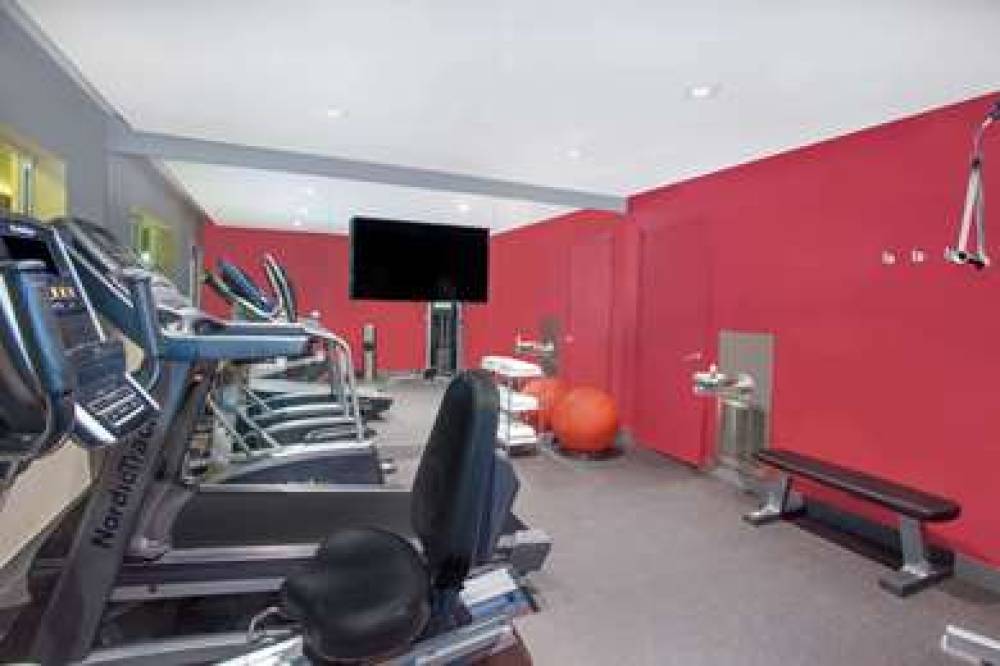 RAMADA BY WYNDHAM, MIAMI SPRINGS/MI 9