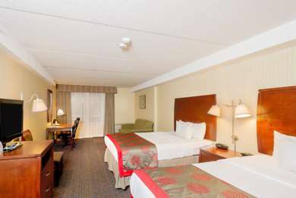RAMADA BY WYNDHAM, NIAGARA FALLS BY 9