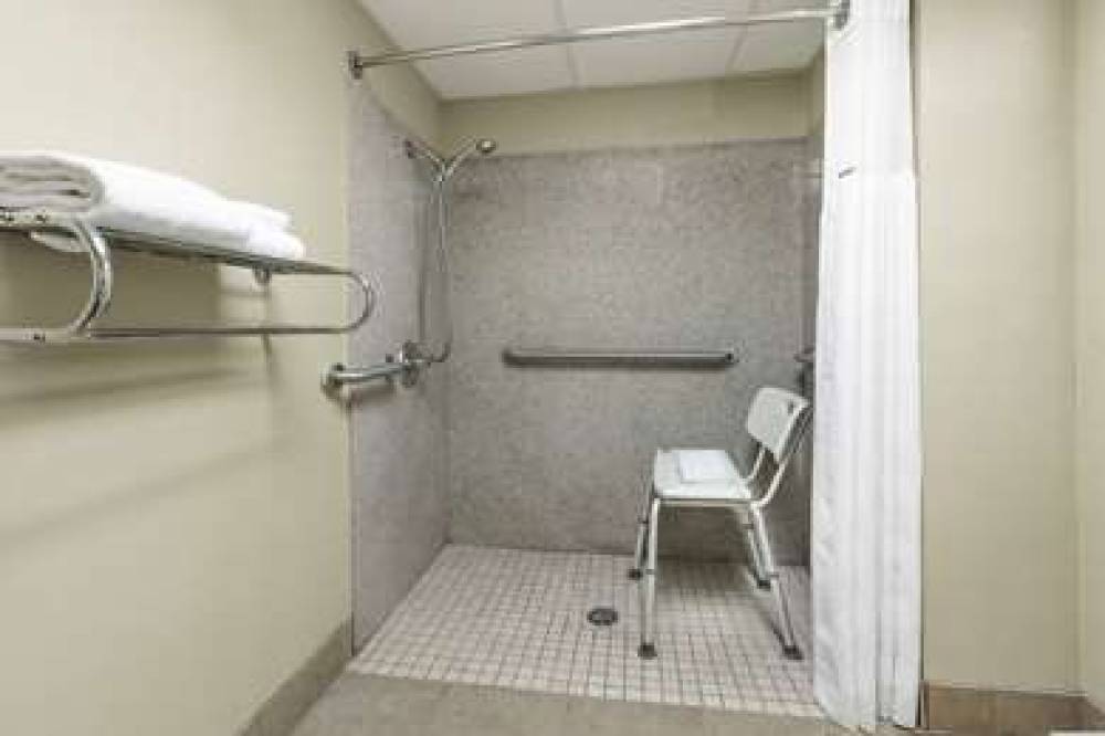 RAMADA BY WYNDHAM, ODESSA NEAR UNIV 8