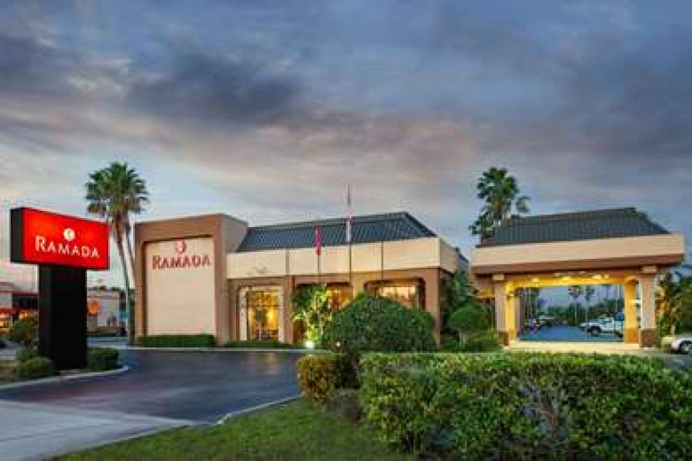 RAMADA BY WYNDHAM ORLANDO FLOR 2