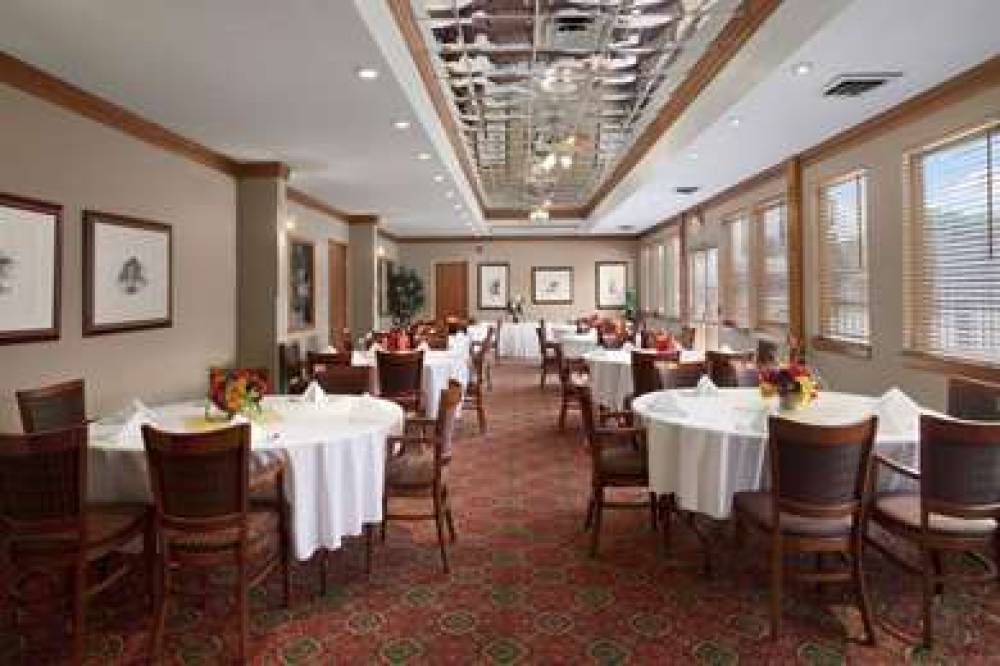 RAMADA BY WYNDHAM, SAGINAW HOTEL & 10