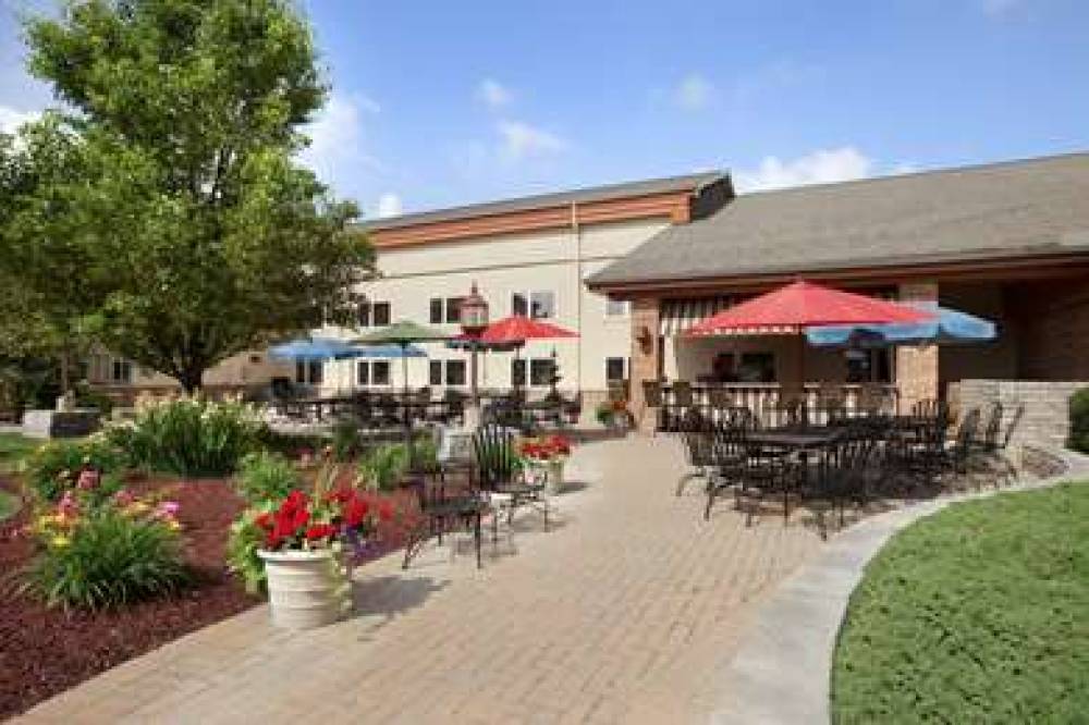 RAMADA BY WYNDHAM, SAGINAW HOTEL & 1