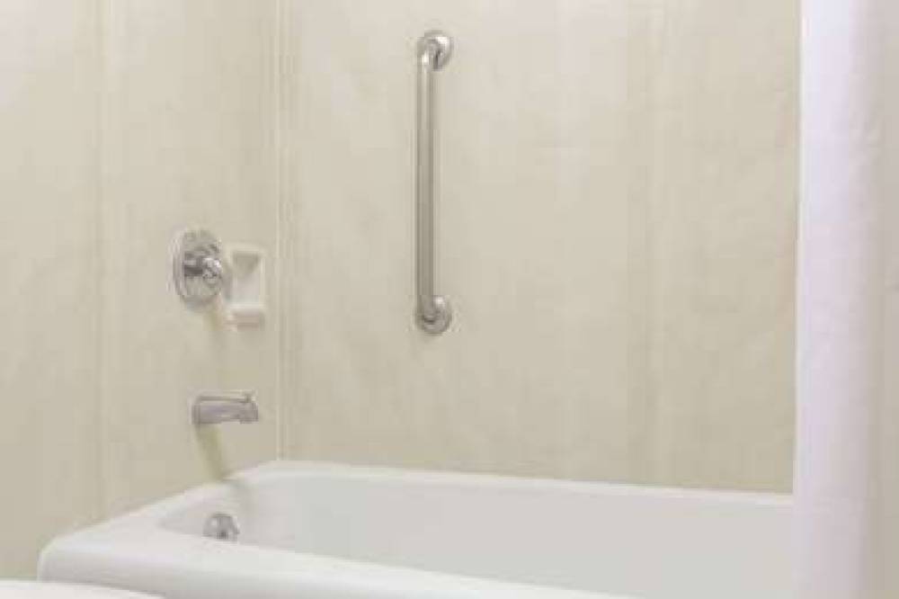 RAMADA BY WYNDHAM, SALT LAKE CITY N 6