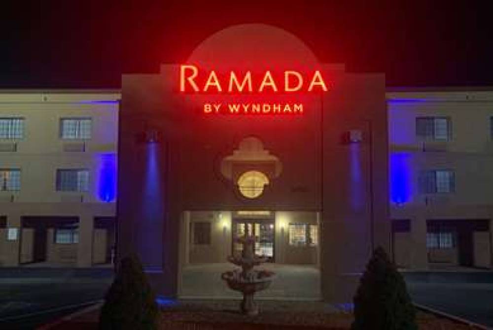 RAMADA BY WYNDHAM SANTA FE 2