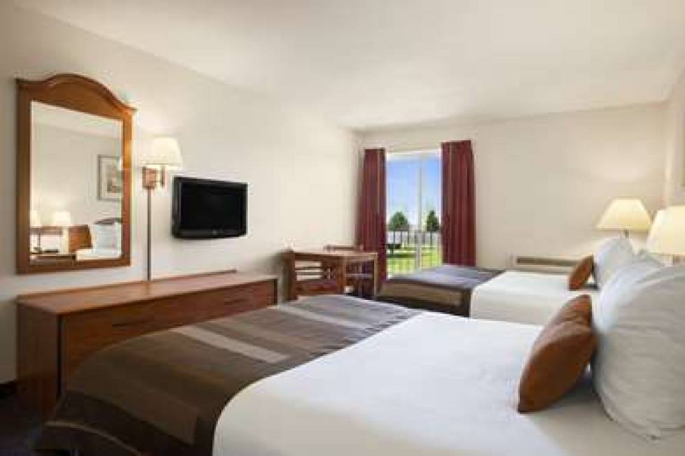 Ramada By Wyndham SeaTac Airport 7