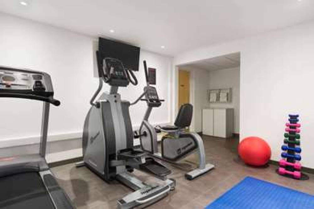 RAMADA BY WYNDHAM SOUTH MIMMS M25 3