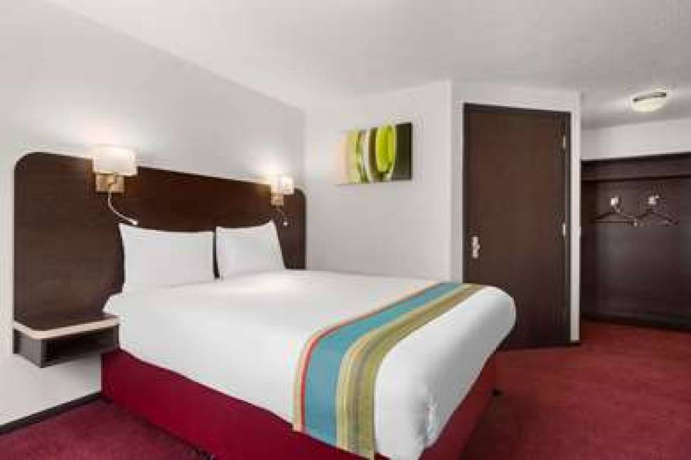 RAMADA BY WYNDHAM SOUTH MIMMS M25 4