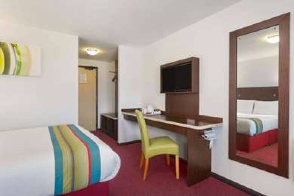 RAMADA BY WYNDHAM SOUTH MIMMS M25 8