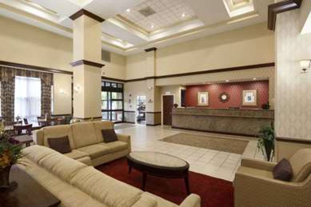 Ramada By Wyndham Suites Orlando Airport 4