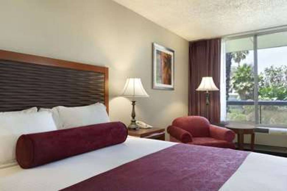 Ramada By Wyndham Sunnyvale/Silicon Valley 7
