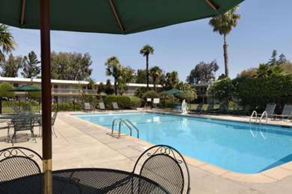 Ramada By Wyndham Sunnyvale/Silicon Valley 3