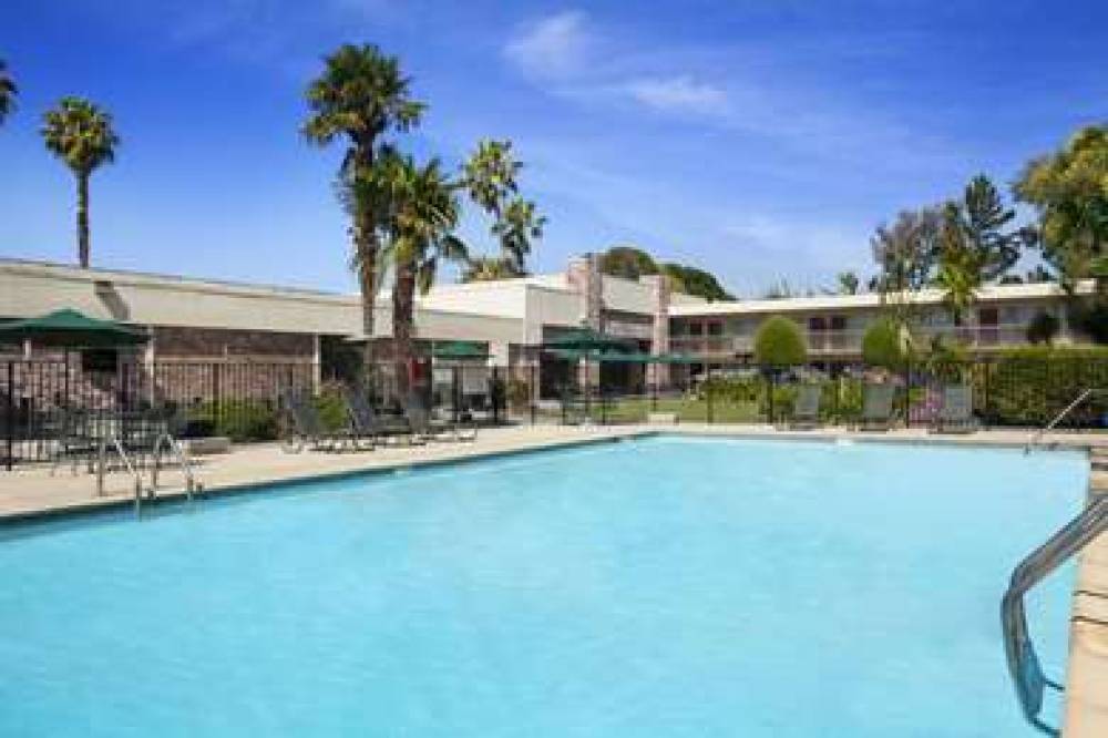 Ramada By Wyndham Sunnyvale/Silicon Valley 2