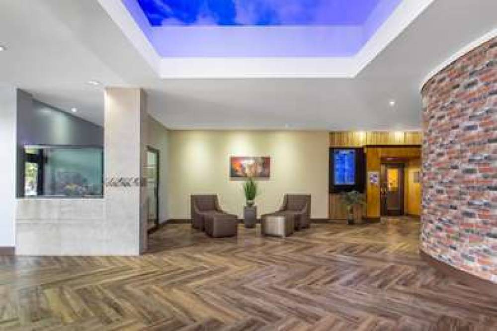 Ramada By Wyndham Tampa Airport Westshore 7