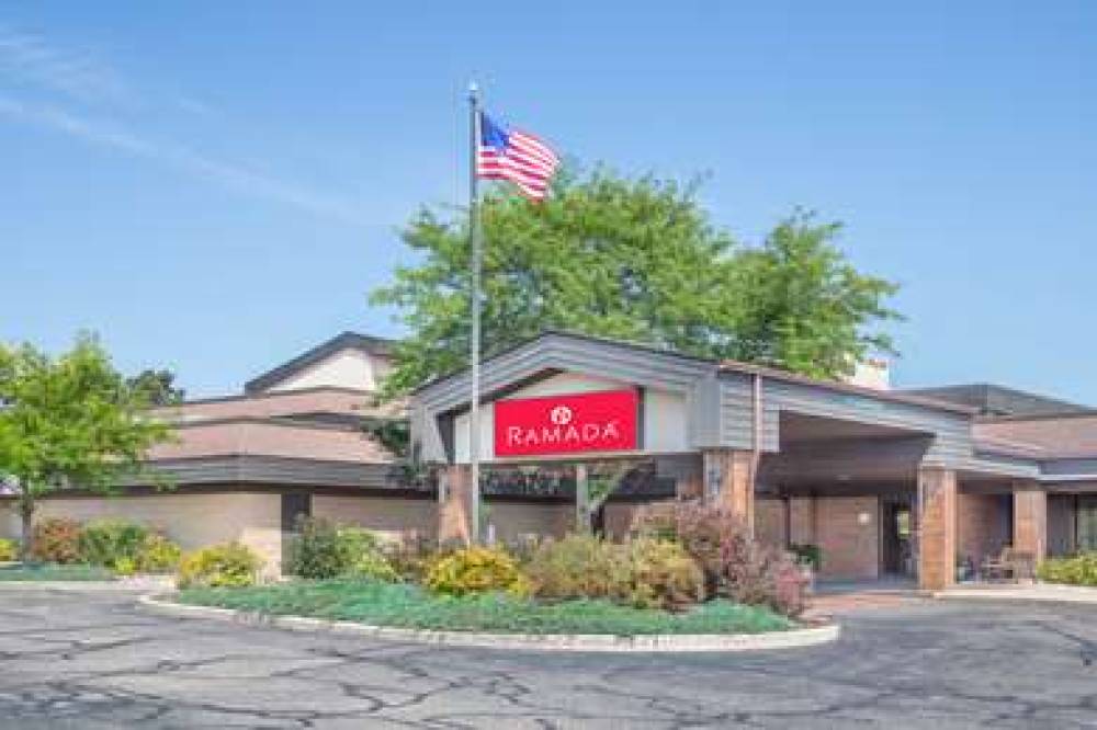 Ramada By Wyndham Waupaca