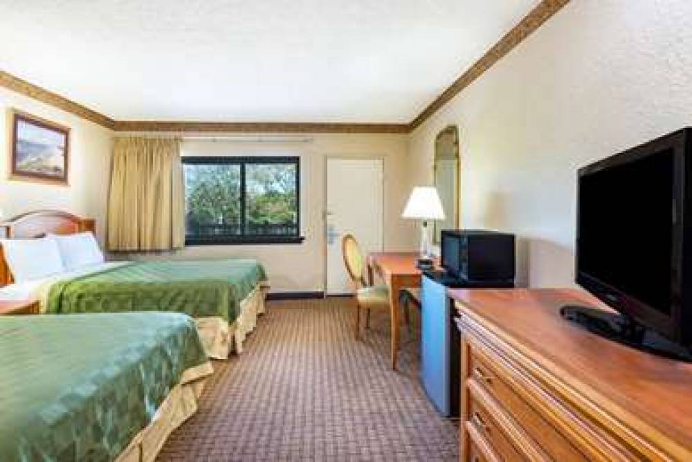 Ramada By Wyndham West Atlantic City 7