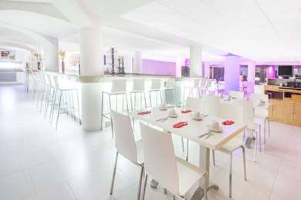 Ramada Cancun City 7